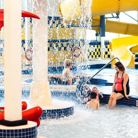 Deerfoot Inn And Casino Калгари Экстерьер фото